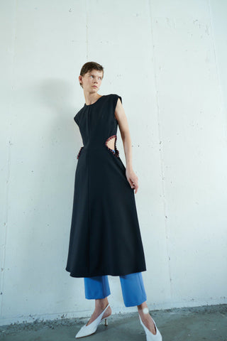 Mie_yamDeuxieme dignity sleeveless 2023_09_07_NOMIA0210_large.jpg