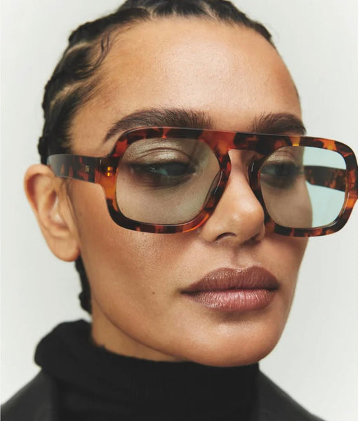 Elisa Johnson - Jane Brown Tortoise Sunglasses – NOMIA
