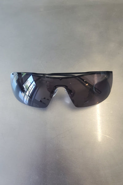 Elisa Johnson - Vito Shield Sunglasses Black – NOMIA