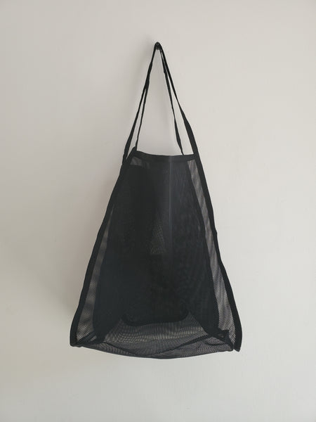 Iridescent mesh bucket bag