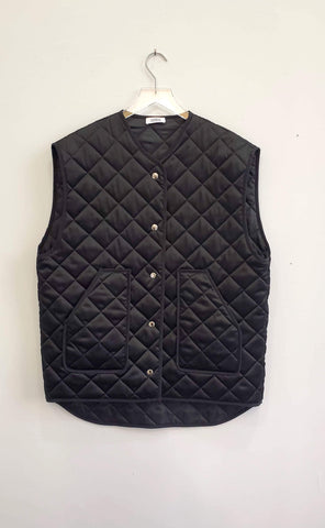 Oversized Quilted Vest - Black Satin – NOMIA