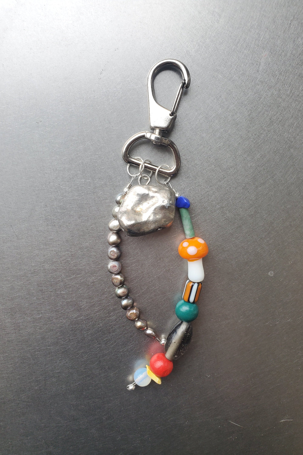 Confetti Keychain - Ceramic and Black Pearl