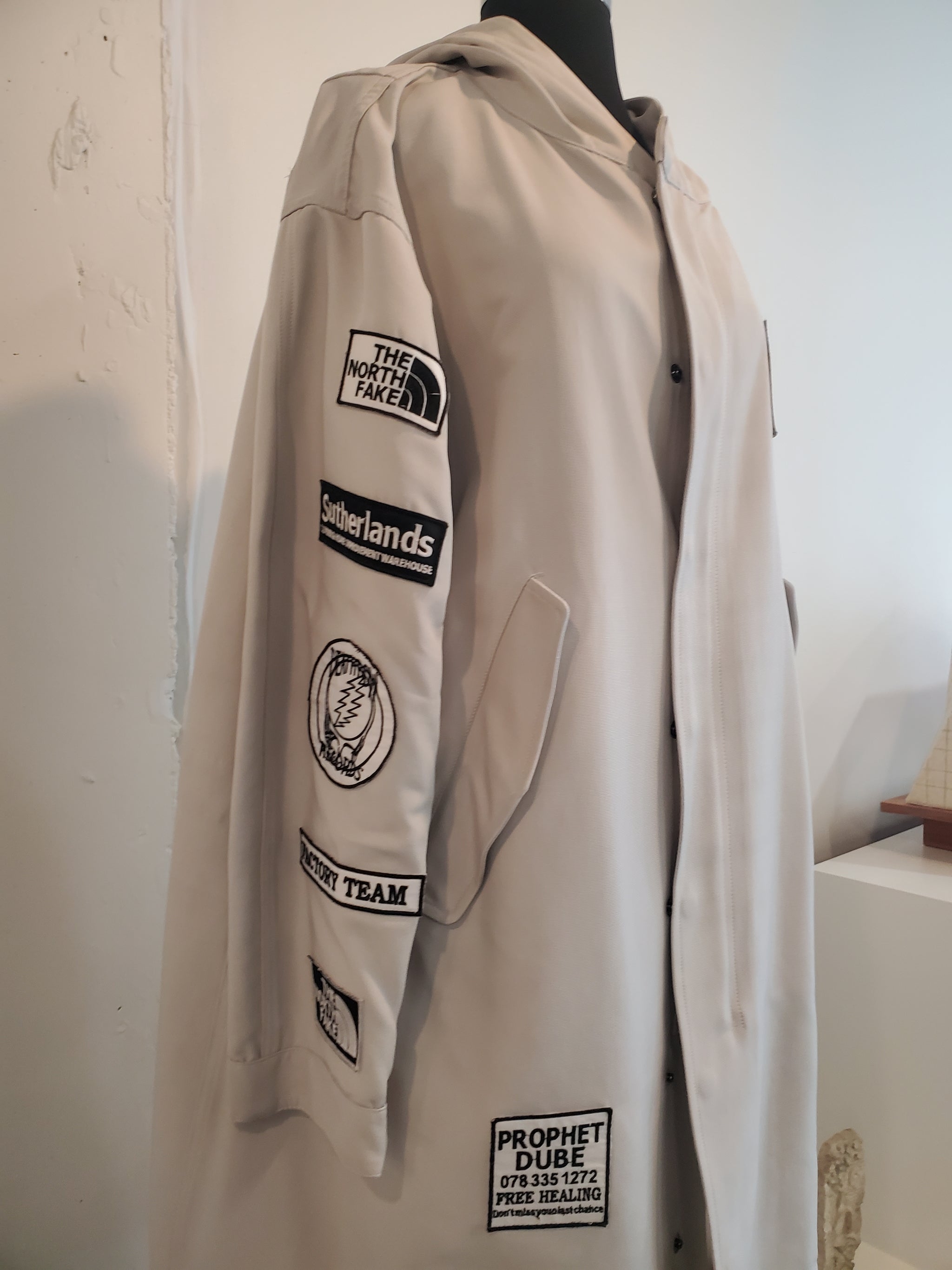 Patch Fishtail Parka - Light grey – NOMIA