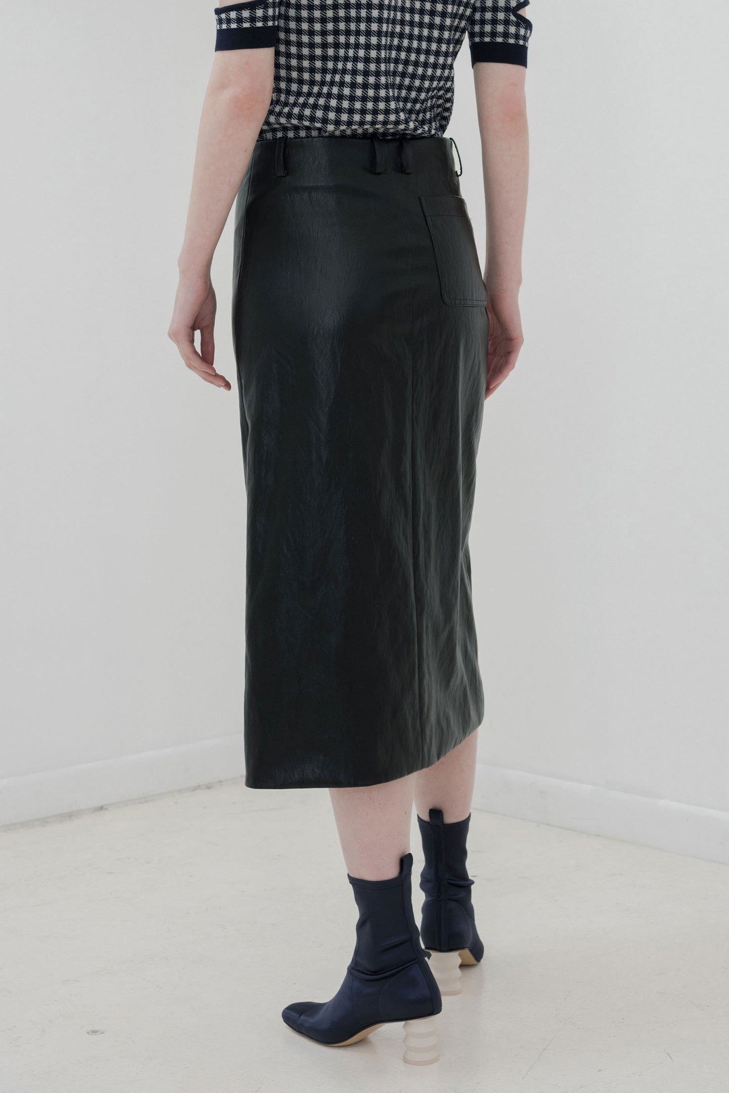 Slit Front Skirt – NOMIA