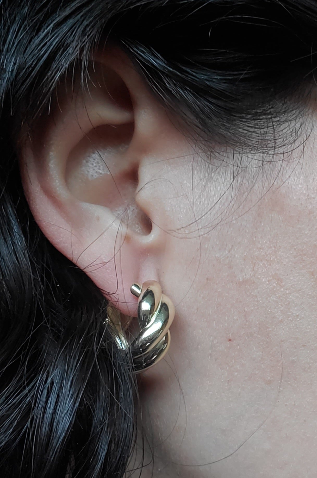 Gold Vermeil Ribbed Twist Hoop Earrings – NOMIA